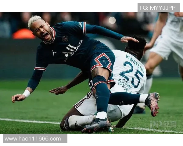 内马尔再度受伤影响巴黎欧冠前景球队需寻求应对之策