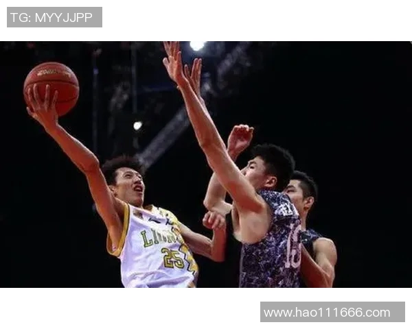 赵岩昊：从青涩新星到篮球场上的耀眼明星之路与成长故事